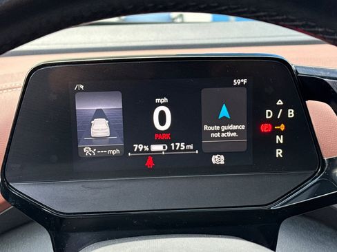 Used 2021 Volkswagen ID.4 Pro S w/ ID.4 Protection Package image 17