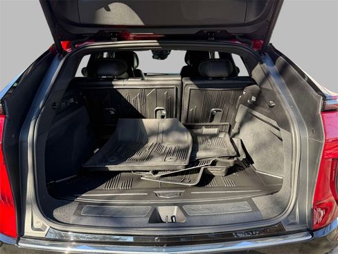 Used 2024 Cadillac Lyriq Luxury w/ LPO, Floor Liner Package image 16