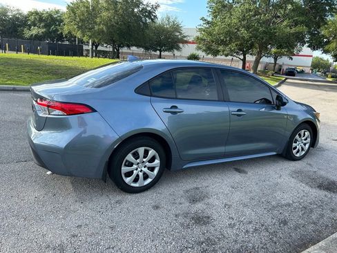Used 2025 Toyota Corolla LE FWD image 6