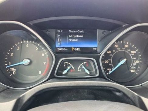 Used 2018 Ford Focus SE image 21