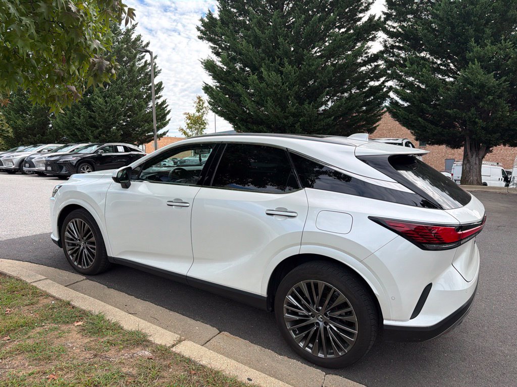 Certified 2025 Lexus RX 450h AWD w/ Convenience Package image 18