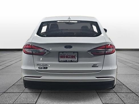 Used 2020 Ford Fusion SE FWD image 6