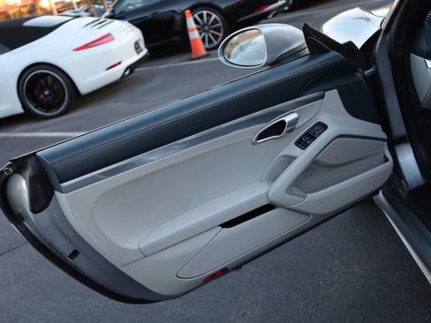 Used 2017 Porsche 718 Boxster S image 22