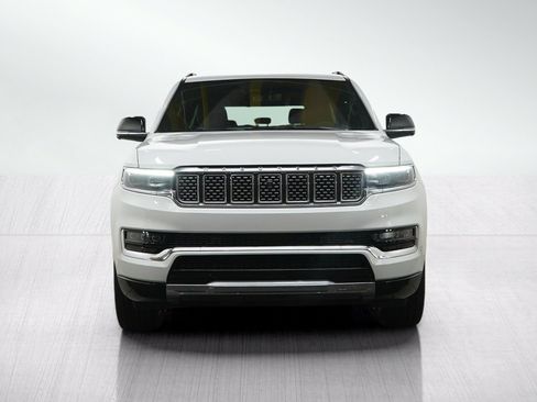 Used 2025 Jeep Grand Wagoneer Series III AWD/4WD image 8