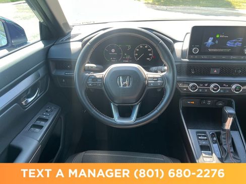 Used 2025 Honda CR-V Sport image 17