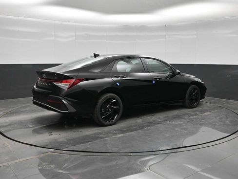 New 2026 Hyundai Elantra SEL Sport FWD image 7