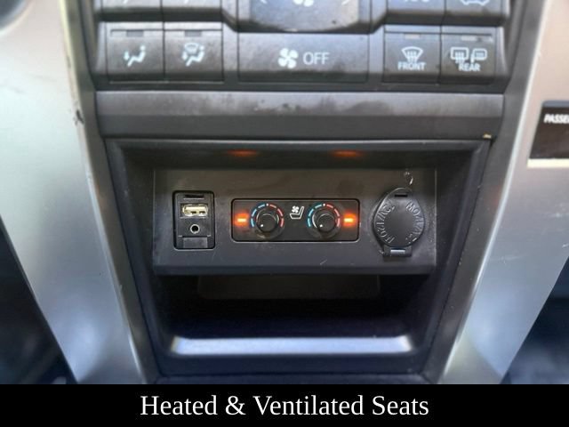 Used 2016 Toyota 4Runner Limited AWD/4WD image 37