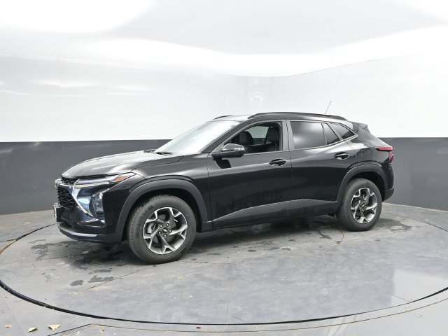 Used 2024 Chevrolet Trax LT FWD image 8