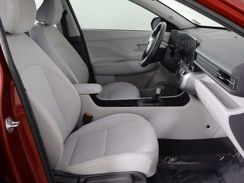 Used 2026 Hyundai Kona SEL Sport FWD image 17