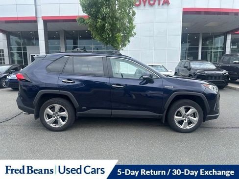 Used 2021 Toyota RAV4 Limited AWD/4WD image 5