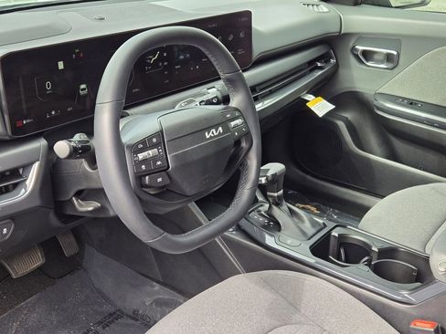 Certified 2025 Kia K4 EX image 18