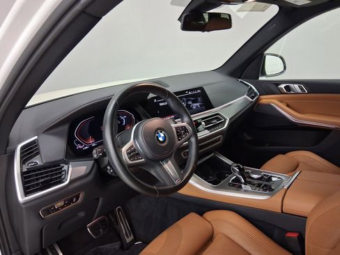 Certified 2023 BMW X5 xDrive40i w/ M Sport Package AWD/4WD image 2