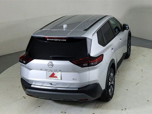 Certified 2022 Nissan Rogue SV image 22
