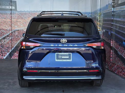 Certified 2026 Toyota Sienna Limited FWD image 7