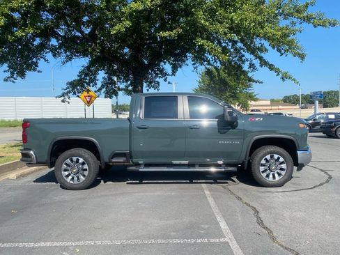 Used 2026 Chevrolet Silverado 2500 LT w/ All Star Edition AWD/4WD image 8