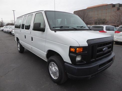 Used 2012 Ford E-350 and Econoline 350 XL w/ PWR Windows & Locks Group image 1
