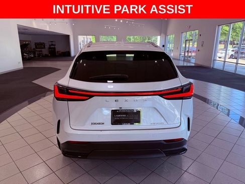 Certified 2025 Lexus NX 250 FWD w/ Towing Package (2000 Lbs) image 6