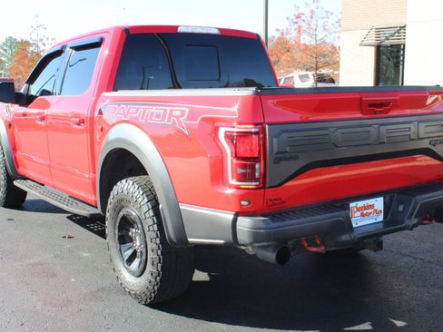 Used 2018 Ford F150 Raptor w/ Equipment Group 802A Luxury image 10