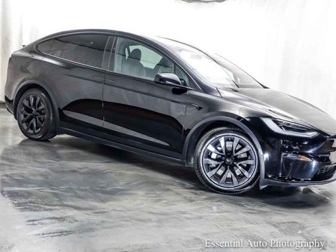 Used 2023 Tesla Model X AWD/4WD image 5