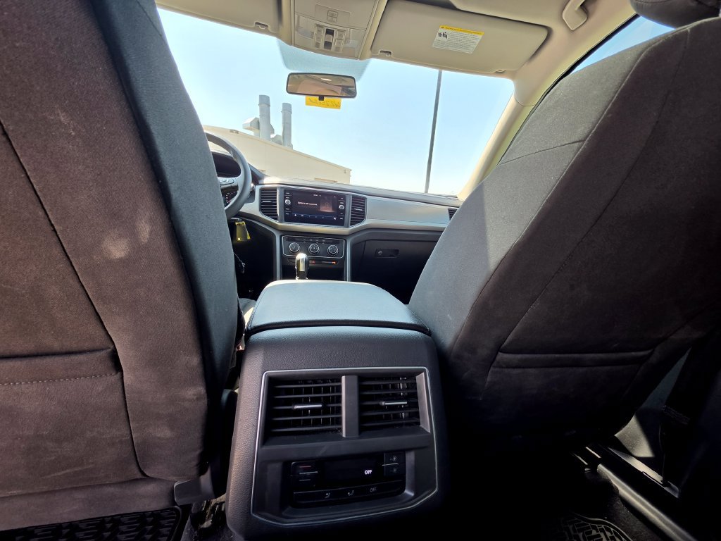 Used 2018 Volkswagen Atlas Launch Edition FWD image 19