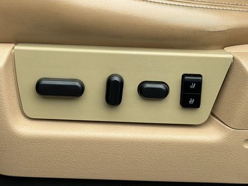 Used 2013 Ford F150 Lariat w/ Mid Equipment Group image 33