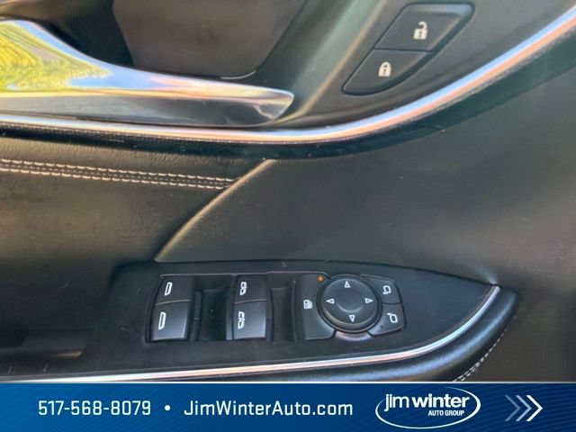 Used 2022 Buick Envision Preferred FWD image 21
