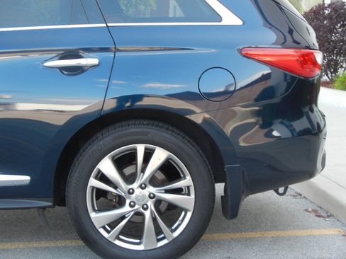 Used 2015 INFINITI QX60 Luxe w/ Deluxe Touring Package AWD/4WD image 16