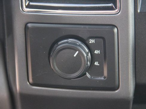Used 2020 Ford F150 XLT w/ Equipment Group 301A Mid AWD/4WD image 19