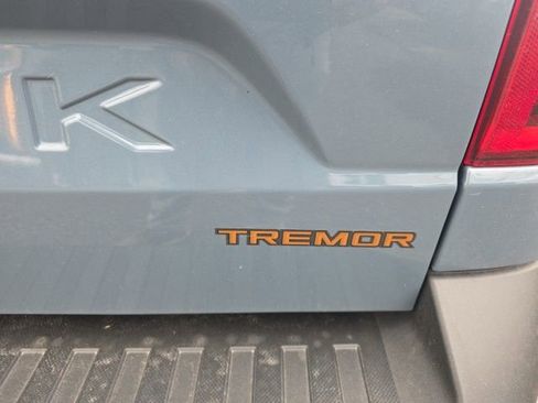 Certified 2025 Ford Maverick Tremor image 6