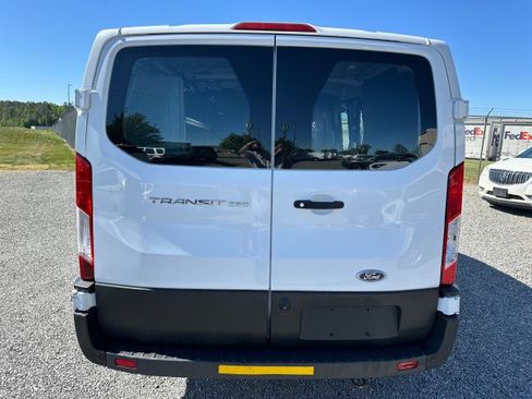 Used 2019 Ford Transit 250 130 Low Roof RWD image 9