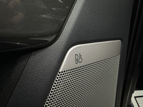 Used 2022 Ford F150 Lariat w/ Equipment Group 502A High image 13