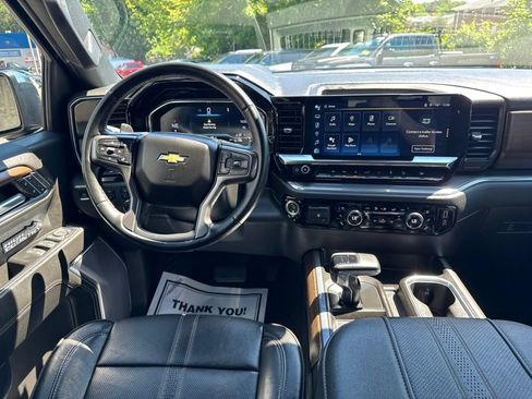 Used 2023 Chevrolet Silverado 1500 High Country w/ Technology Package AWD/4WD image 25
