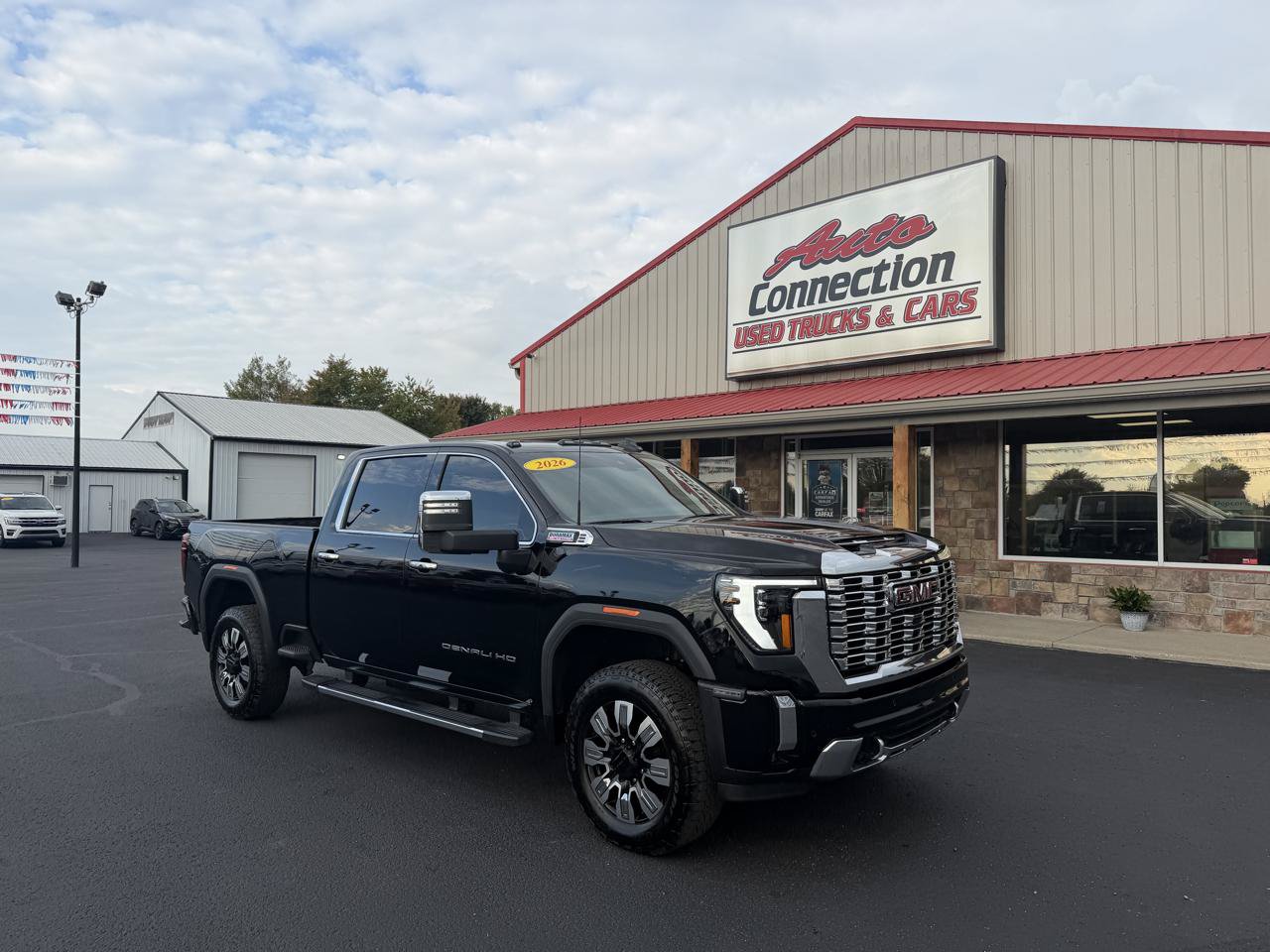 Used 2026 GMC Sierra 2500 Denali w/ Denali Reserve Package AWD/4WD image 2