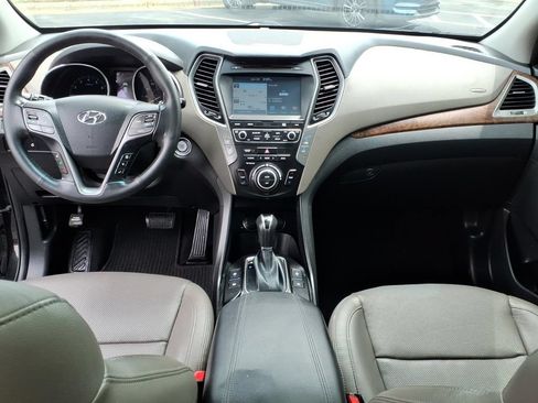 Used 2018 Hyundai Santa Fe Sport w/ 2.4L Tech Package 04 AWD/4WD image 6