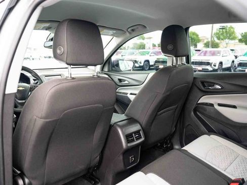 Used 2024 Chevrolet Equinox LS w/ Driver Confidence II Package FWD image 23