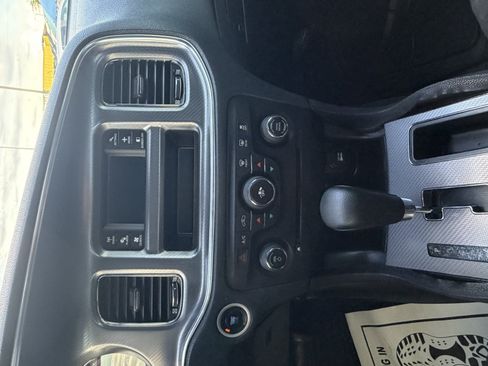 Used 2014 Dodge Charger SE RWD image 15