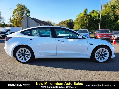Used 2022 Tesla Model 3 Long Range image 6