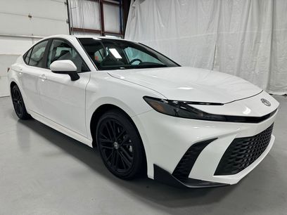 Used 2025 Toyota Camry SE
