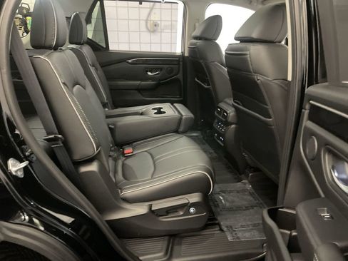 Used 2023 Honda Pilot Elite image 21