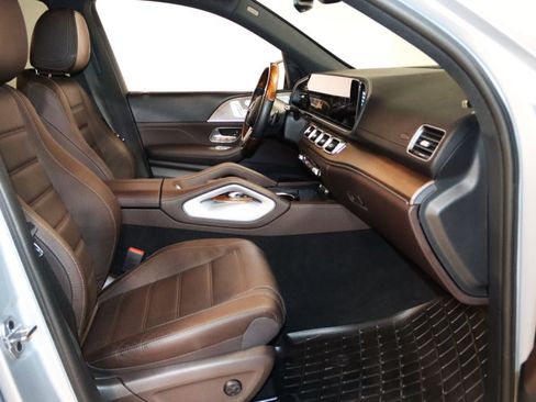 Used 2023 Mercedes-Benz GLS 450 4MATIC image 69