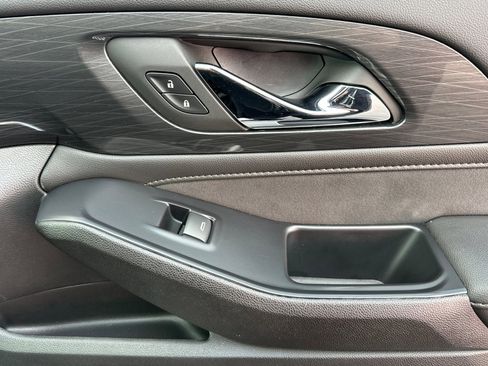 Used 2022 Chevrolet Traverse High Country w/ LPO, Floor Liner Package image 23