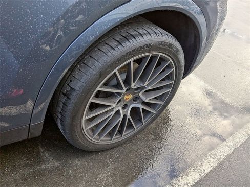 Used 2019 Porsche Cayenne image 5