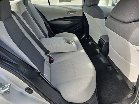 Used 2021 Toyota Corolla LE image 20