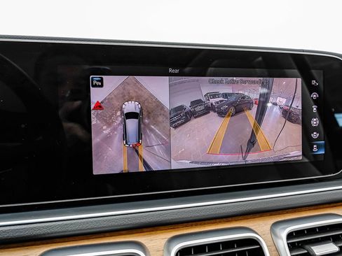 Used 2022 Mercedes-Benz GLS 450 4MATIC w/ AMG Line Exterior image 21