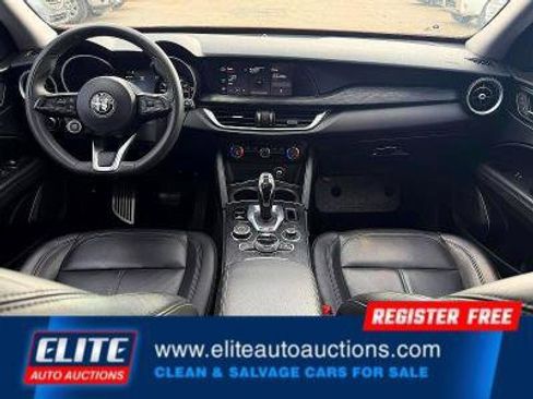 Used 2021 Alfa Romeo Stelvio Sprint AWD/4WD image 18