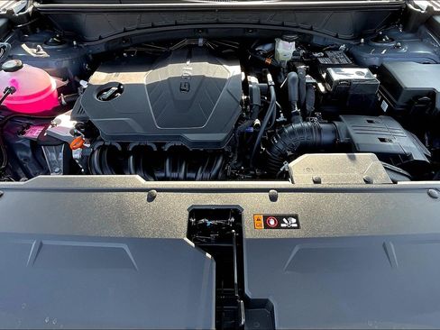 New 2025 Hyundai Tucson Limited image 11