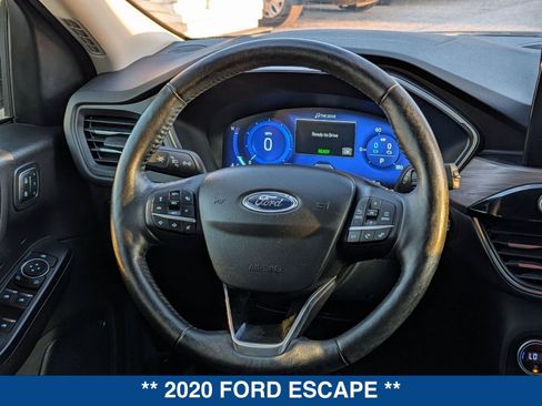 Certified 2020 Ford Escape Titanium image 17