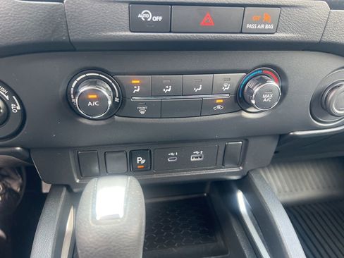 Certified 2023 Nissan Frontier SV w/ Technology Package image 48
