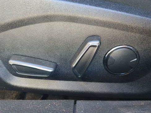 Used 2020 Ford Fusion SE image 22