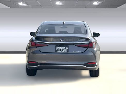 Used 2021 Lexus ES 300h w/ Premium Package image 9